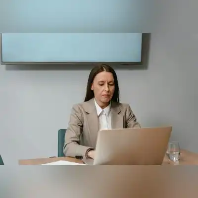 何薇蔓